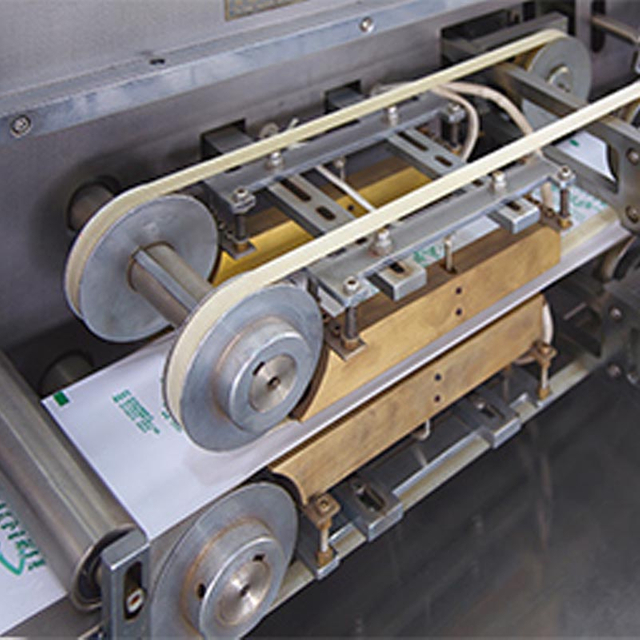 Automatic 4 Sides Sealing Laminated Bag Aluminum Foil Bag Making Machines